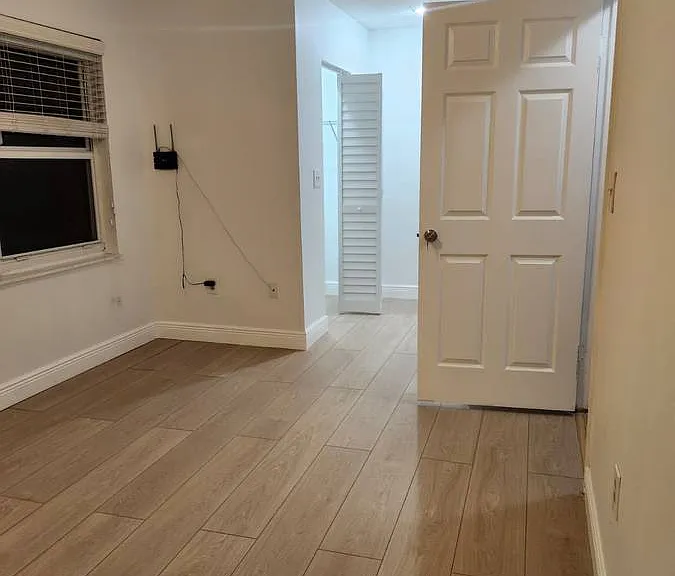 11879 SW 208th Ter — Photo 3
