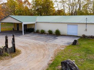 68633 Phoenix St, South Haven, MI 49090