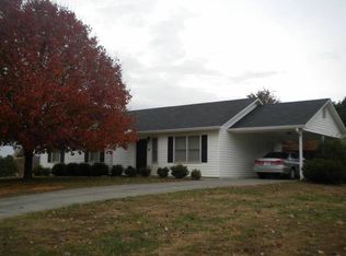 32 Jennifer Ln, Rydal, GA 30171