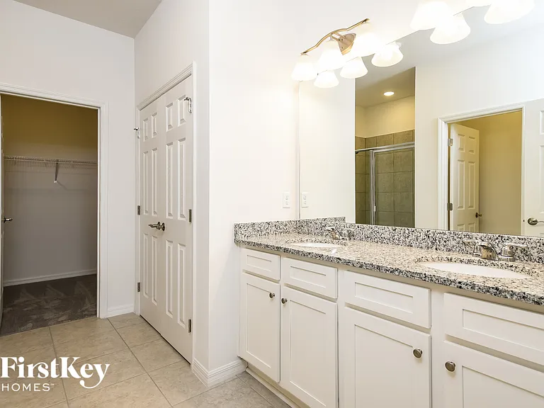 1140 Spokane Point — Photo 10