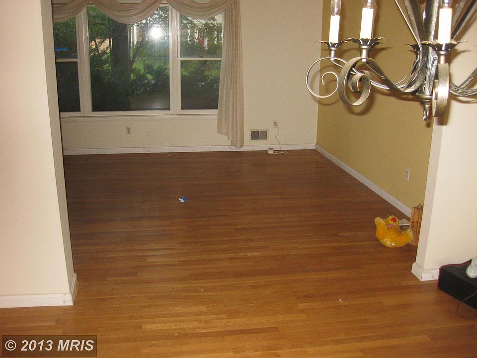 2nd image of 3450 Arcadia Dr