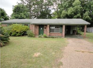 2001 Carstens Ct, Mobile, AL 36617