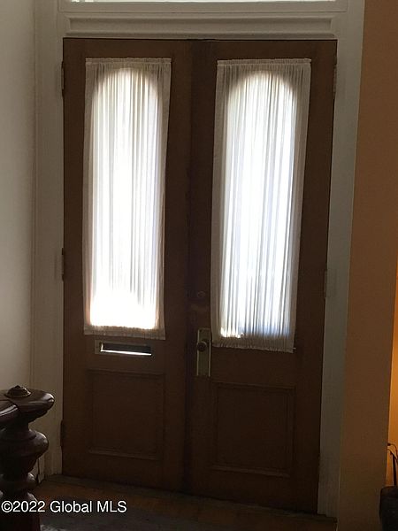 4th image of 375 Hudson Avenue