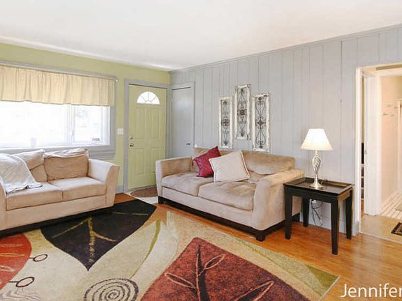 4th image of 2041 Coit Ave NE