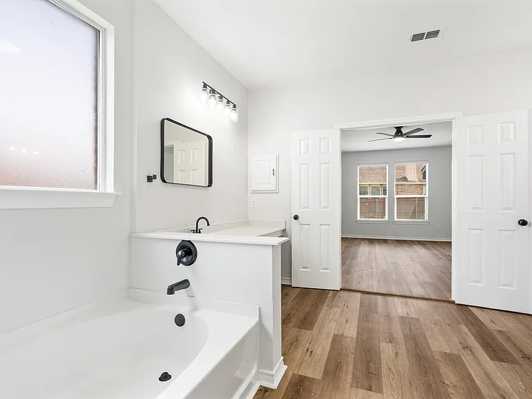 1738 Rock Ridge Dr — Photo 18
