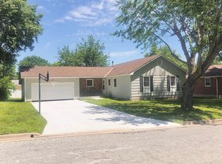 502 W 33rd St, Higginsville, MO 64037