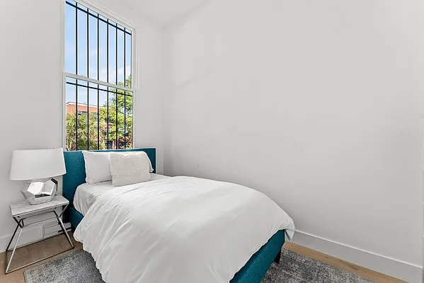 Rented by NOVO Living LLC | media 17