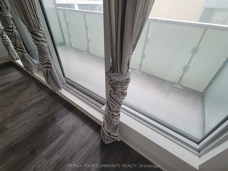 403 Church St #517 — Photo 16