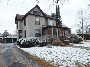 630 E Hurlbut Ave, Belvidere, IL 61008