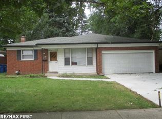 27727 Palomino Dr, Warren, MI 48093