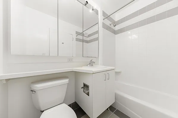 Rented by A&E Real Estate Management | media 9