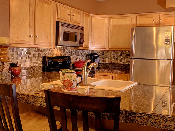 2nd image of 945 N Pasadena St #105