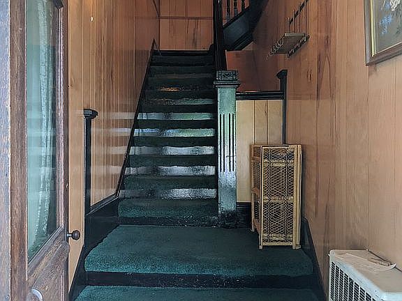 Entrance Stairs