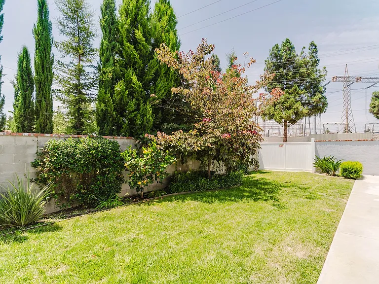 1527 N Valley St — Photo 31