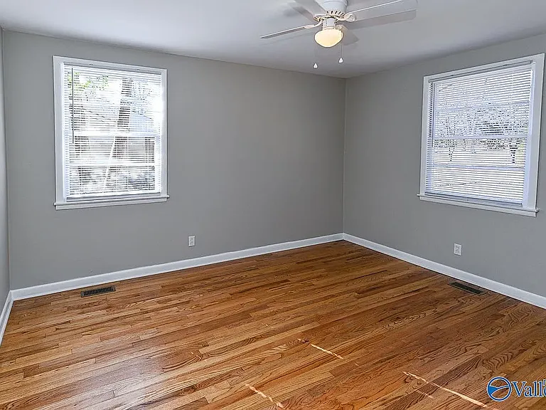 3606 Lakewood Rd NW — Photo 10