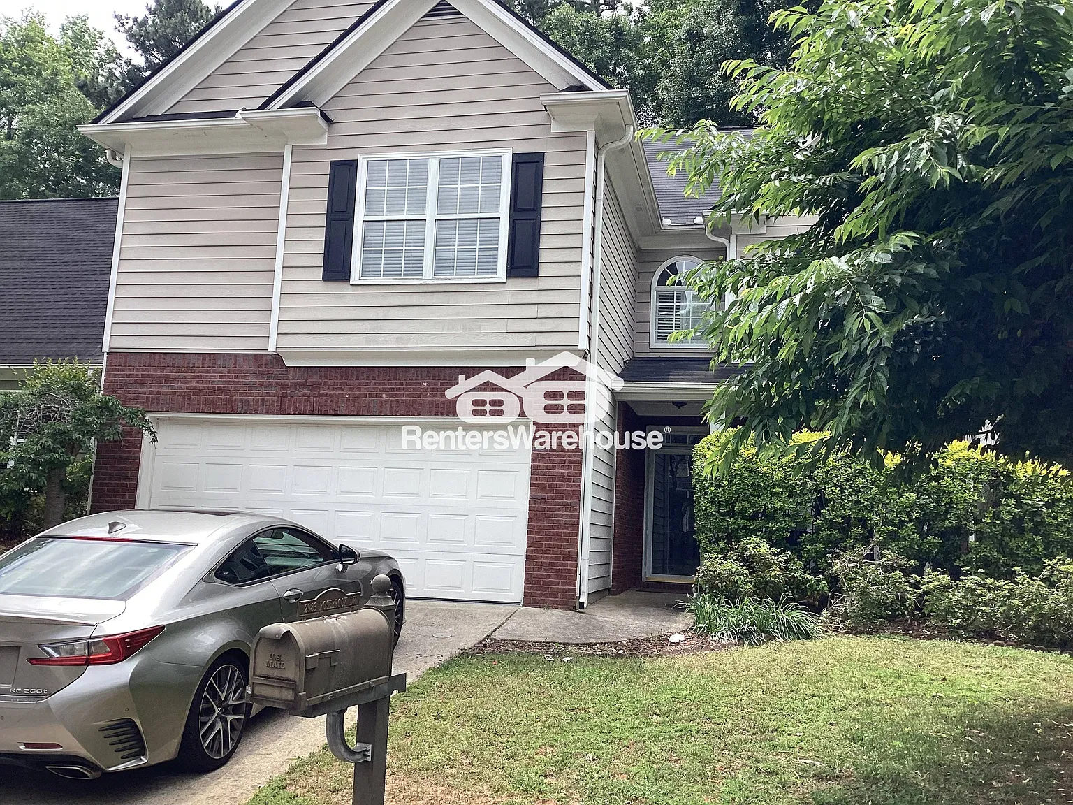 4 bedroom in Decatur — Photo 3