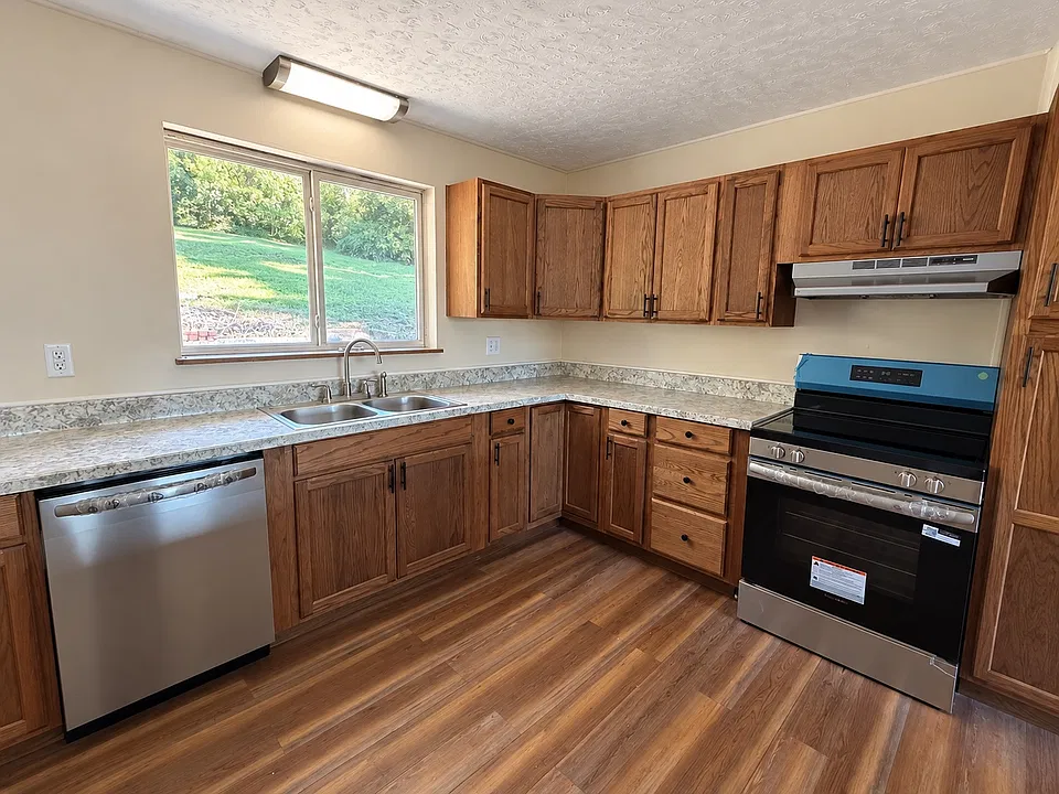 3509 Garden Dr
