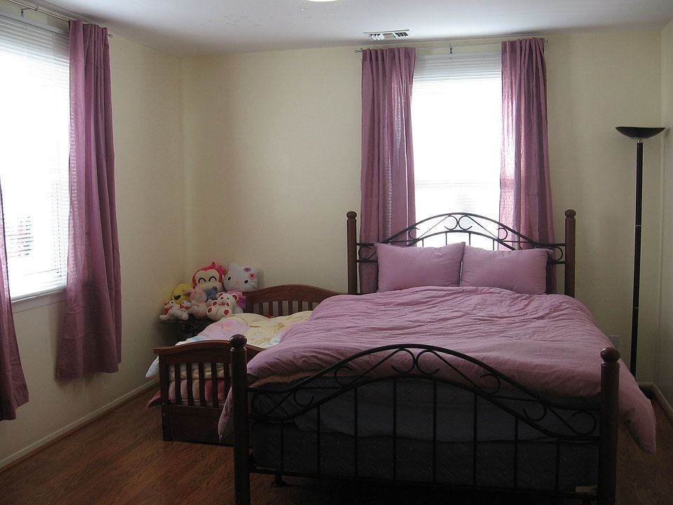 2nd image of 22911 69th Ave