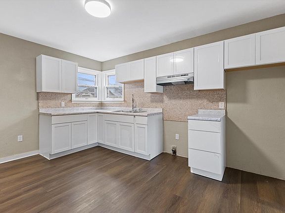 5th image of 1900 Arlington AVENUE