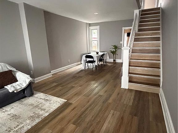 4th image of 817 N New St