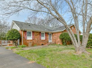 6126 Cherrycrest Ln, Charlotte, NC 28217