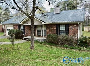 210 Stormy Dr, New Market, AL 35761