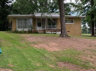 408 Daniel Ct, Greenwood, SC 29649