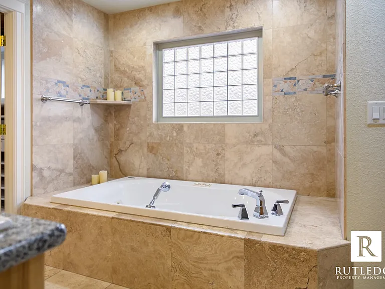 6565 Whispering Pines Ln — Photo 25