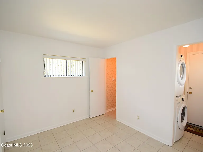 658 Atlantic Dr — Photo 24