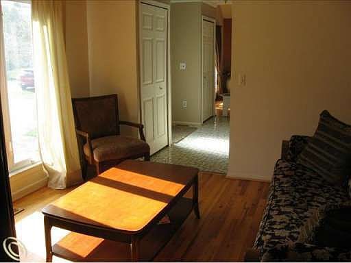 3rd image of 28226 Bellcrest St