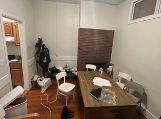 41 Bay State Rd APT 4R, Boston, MA 02215