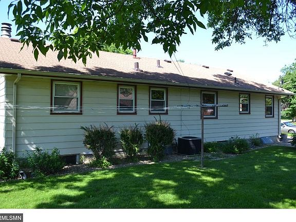2nd image of 4301 Woodbine Ln N