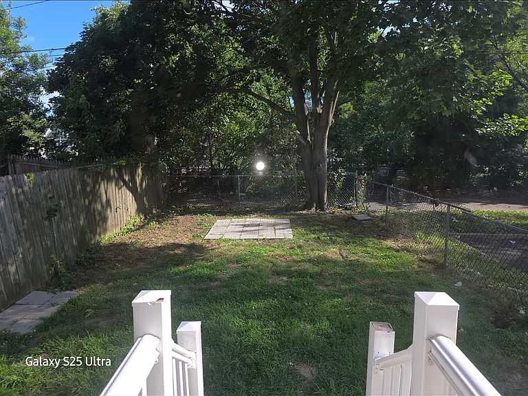 11 Victor Ave — Photo 8