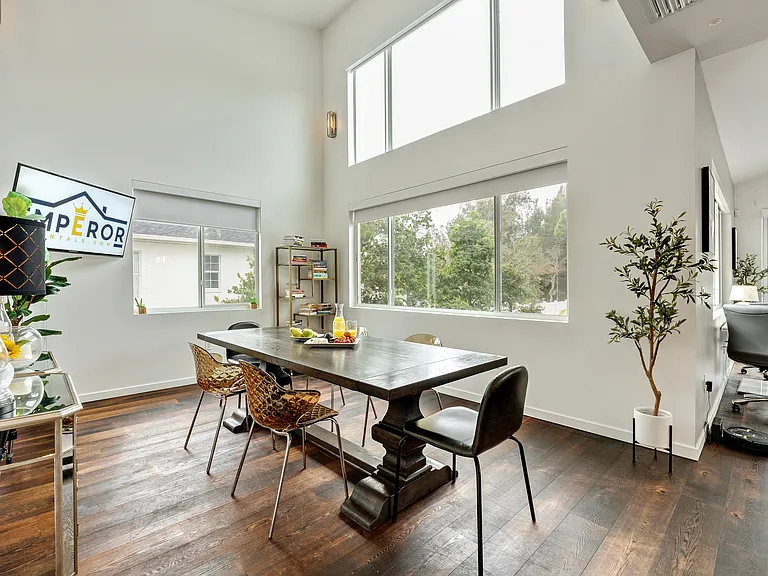 9100 San Martin Blvd NE — Photo 7