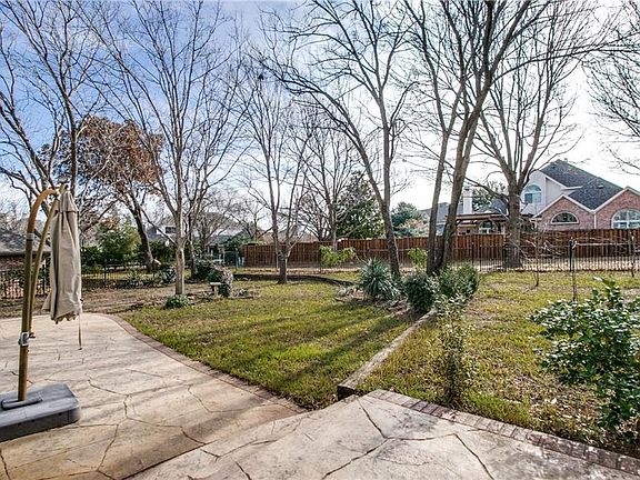 4th image of 2385 Glen Ridge Dr