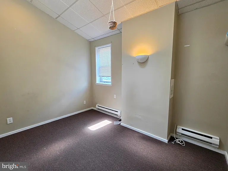 4037 Baltimore Ave — Photo 11