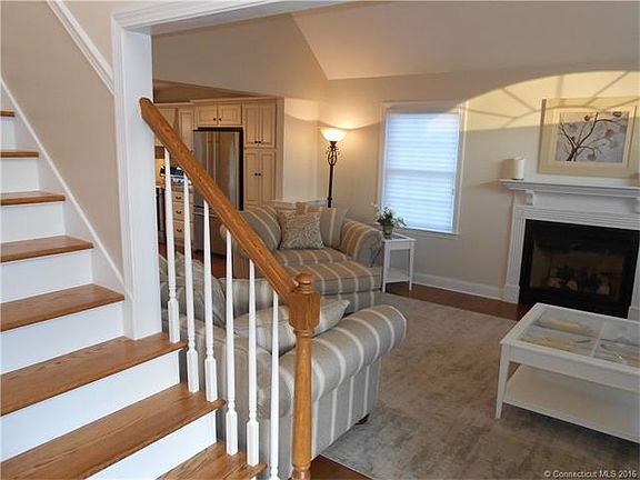 Entrance into living room