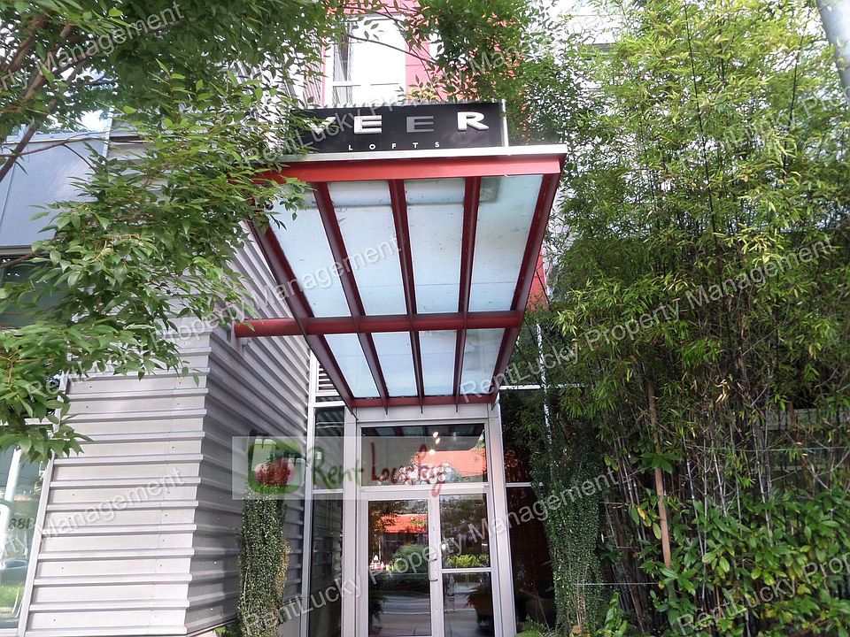 1st image of 401 9th Ave N APT 217
