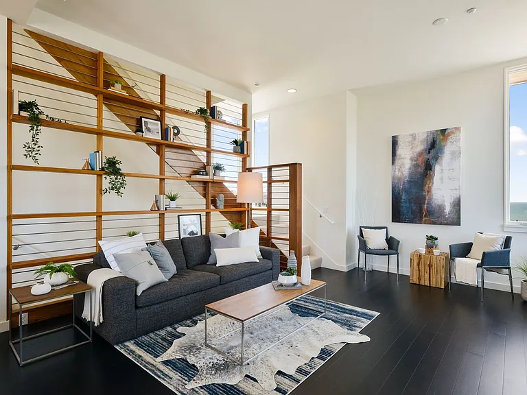 298 Coleman St — Photo 16