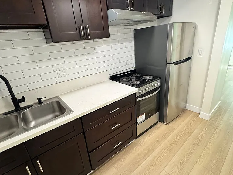 2666 Ellendale Pl — Photo 20