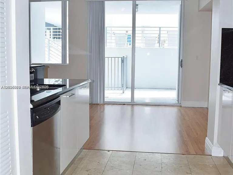 3339 Virginia St #207 — Photo 14