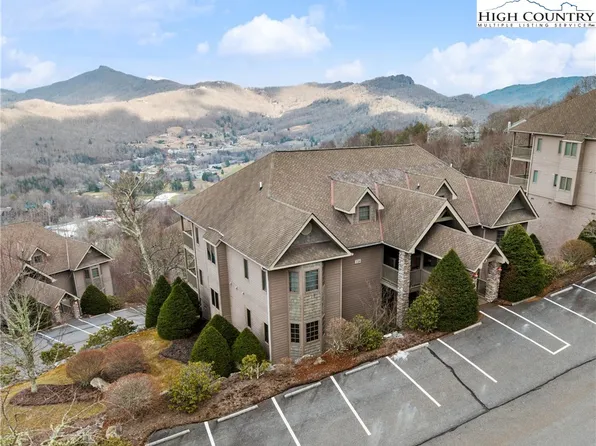 228 Pleasant View #8-D, Sugar Mountain, NC 28604