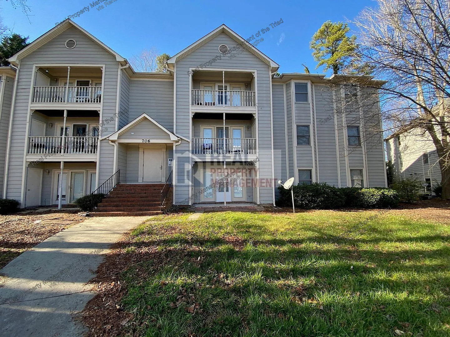 2 bed, 2.0 bath, 871 sqft, $1,250 — Photo 1
