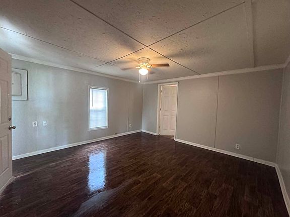 5th image of 613 E Johnston St