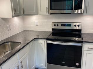 2436 Austin Dr, Springfield, IL 62704