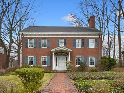 2275 Woodmere Dr, Cleveland Heights, OH, 44106