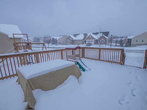 4th image of 801 Admore Dr