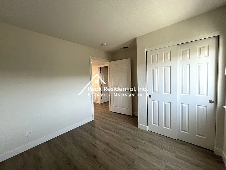 Gardenside Apartments — Photo 40