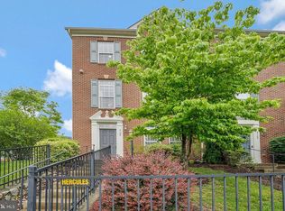 2183 Potomac Club Pkwy, Woodbridge, VA 22191