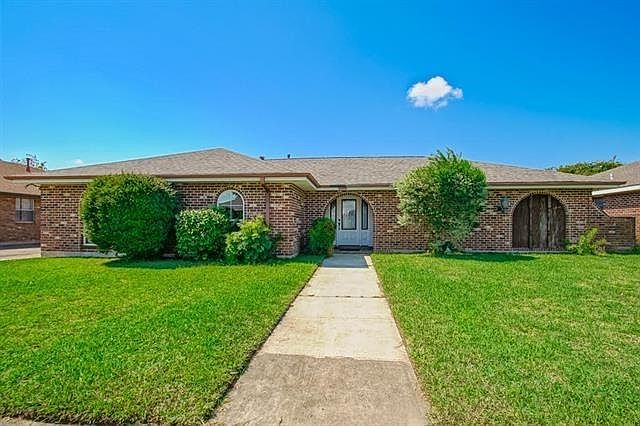 1st image of 1208 Giuffrias Ave